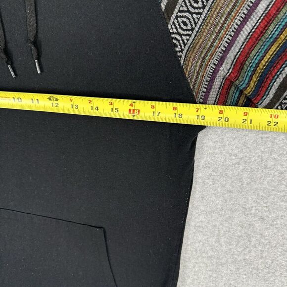 Beautiful Giant Hoodie Mens Medium Black Muti Pullover Aztec Print Short Sleeve - Picture 6 of 13